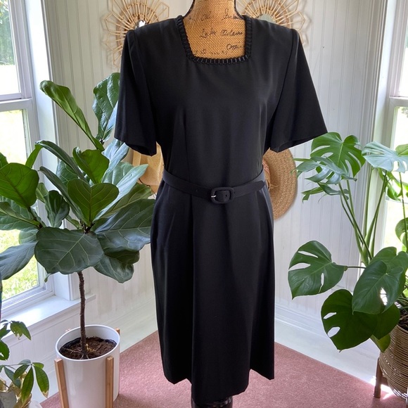 Vintage Henry Lee Petites Black Belted Dress Sz 14P - Picture 1 of 3